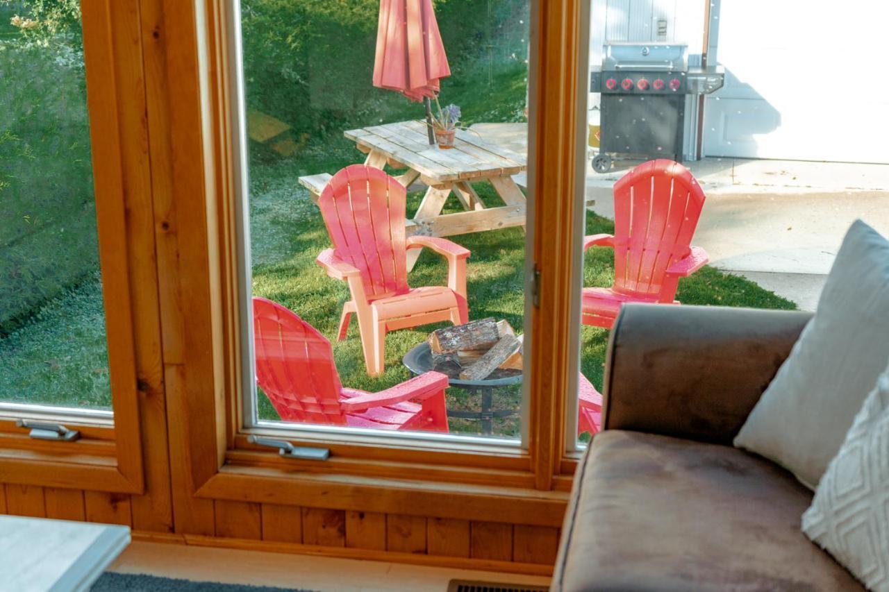 Sunroom On Maple Picton Exteriör bild